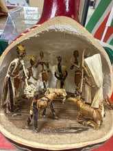 Load image into Gallery viewer, Kalebas met kerststal
