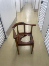 Afbeelding in Gallery-weergave laden, Po stoel
